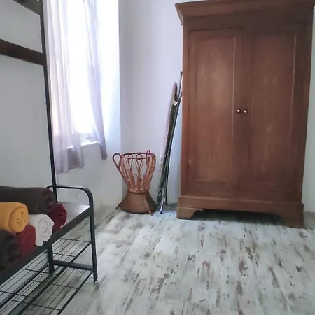 - Parking - Wifi - 1 A 6 Pers -