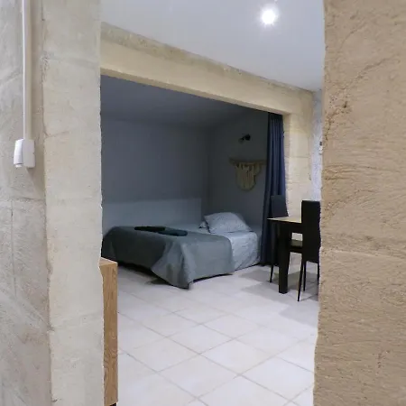 - Parking - Wifi - 1 A 6 Pers -