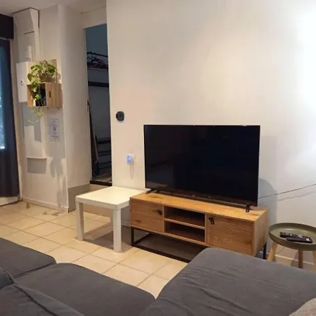 - Clim - Parking - Wifi - 1 A 6 Pers - * Barsac (Gironde)